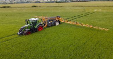One of UK’s Largest Dealers Joins Sprayer Network 